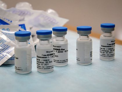 Resultado de imagen de En Bolivia 5.172 vacunados y en el eje troncal recibió mayor cantidad de inmunizantes